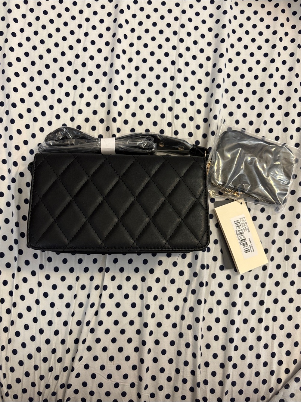 2pc Valentino Orlandi Crossbody
Diamond Quilt Bag NWT - Picture 6 of 16